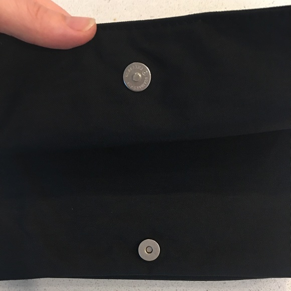 Baggallini black shoulder purse - EUC - Picture 9 of 12